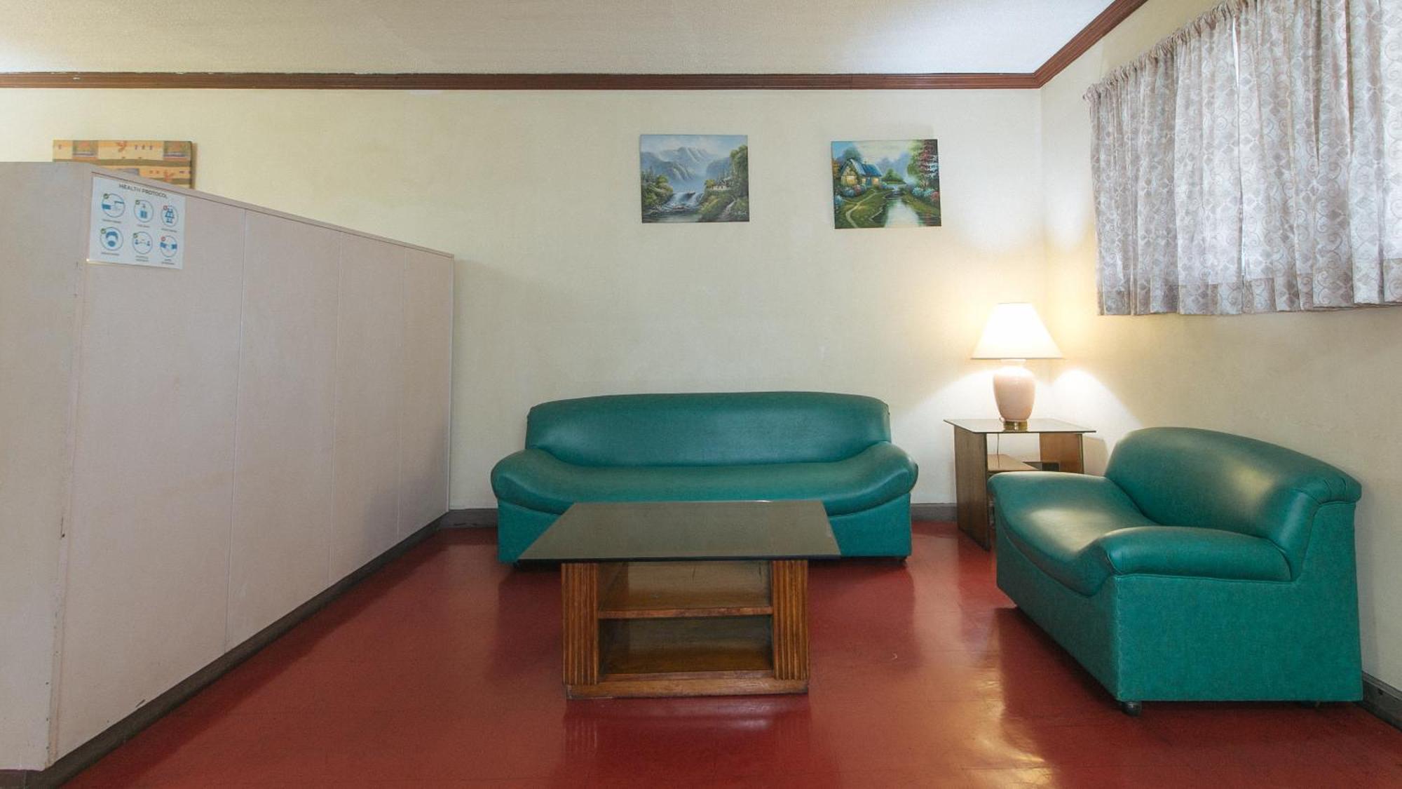 Broadway Court Apartelle - Accredited Quarantine Hotel Quezon City Exterior foto